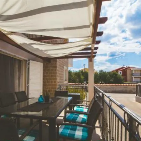 Holiday Nostro Vikendica Tribunj (Sibenik-Knin)
